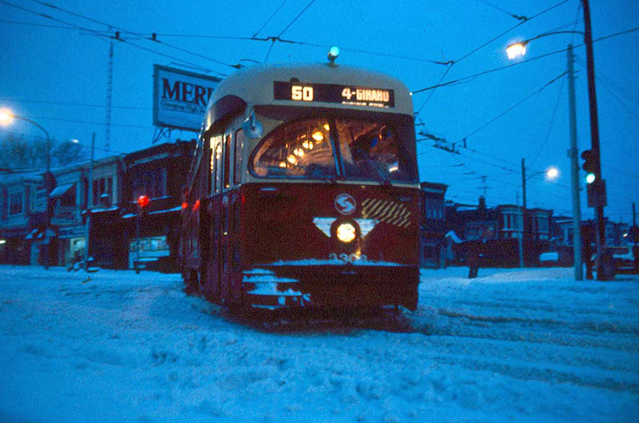 ex-TTC 2306 in snowstorm